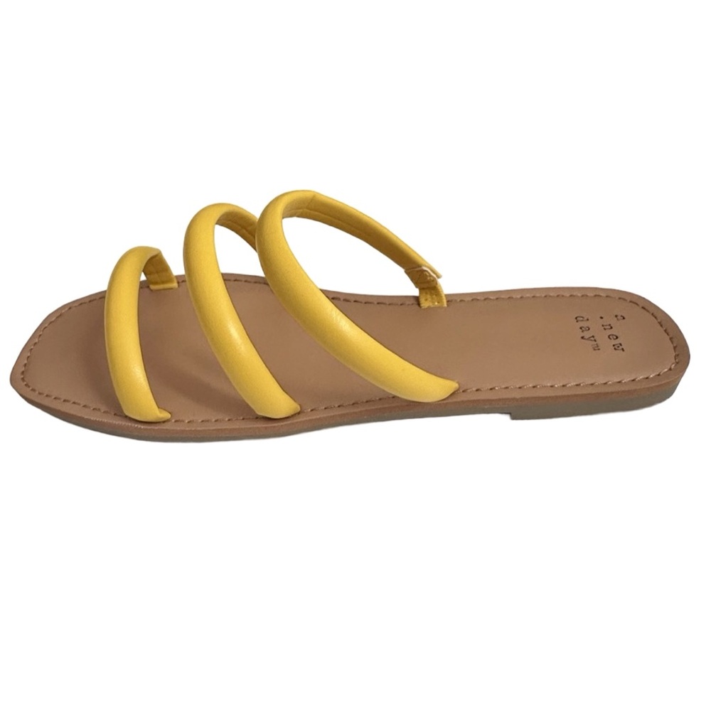 NWOT A New Day "Yellow Wren" Triple Strap Chic Square Toe Open Toe Sandals